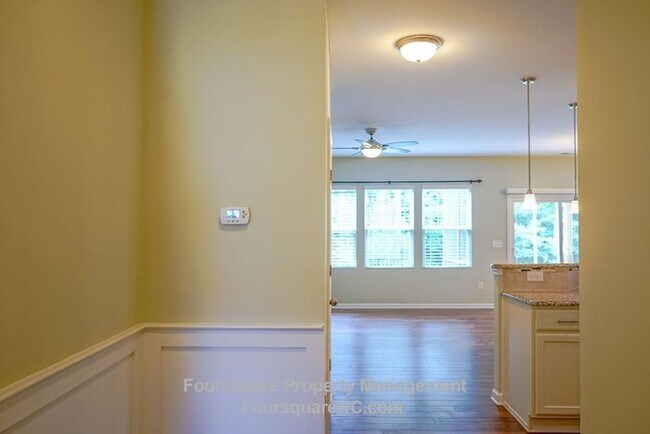 Building Photo - Charming End-Unit Townhome with Bonus Room, Screened Porch & 2-Car Garage – Convenient to RTP, RD...
