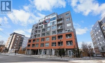 Building Photo - 321 Spruce St