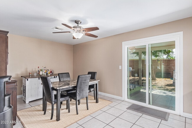 Building Photo - 4205 NORTH Ln