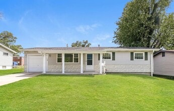 Building Photo - 1200 Acredale Dr