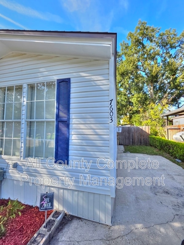 Foto del edificio - 7603 Plumwood Dr