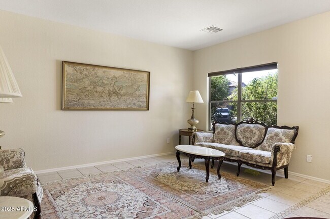 Foto del edificio - 9025 S 6th St