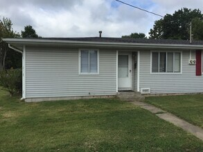 Building Photo - 409 E Downing St