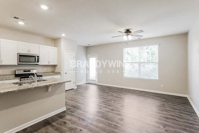 Foto del edificio - 1053 Woodbridge Blvd