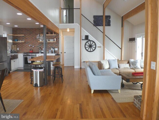 Foto del edificio - 3550 Bay View Dr