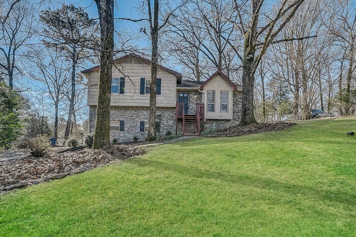 Primary Photo - Charming 4 Bedroom with Large Yard