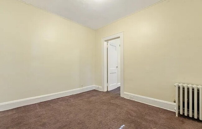 Bedroom - 539 Liberty St