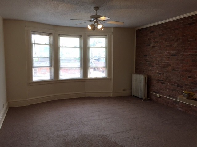 Building Photo - 1417 6th Ave