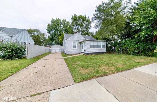 Building Photo - 2 br, 1 bath House - 1031 Vester St