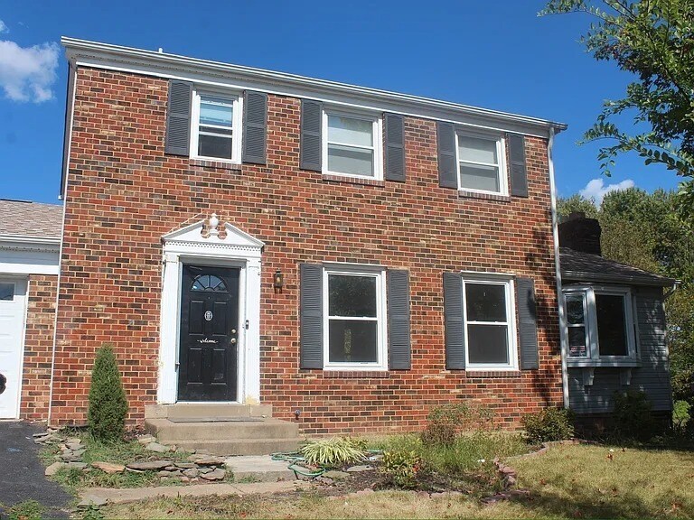 Primary Photo - 750 Hickory Ct