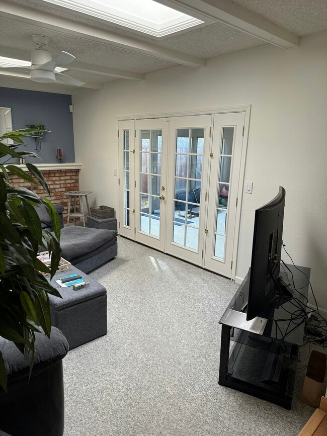 Foto del edificio - 33887 Whitehead Ln