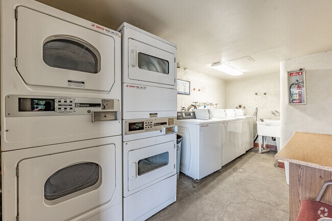 Lavadero - Figueroa Gardens