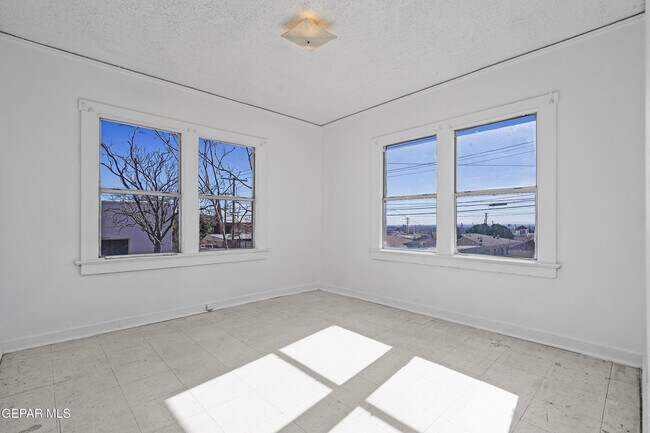 Foto del edificio - 3418 Frankfort Ave