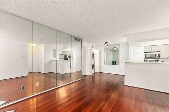 Foto del edificio - 12550 Whittington Dr