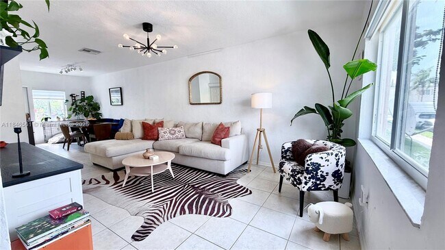 Foto del edificio - 8449 NW 4th Ave