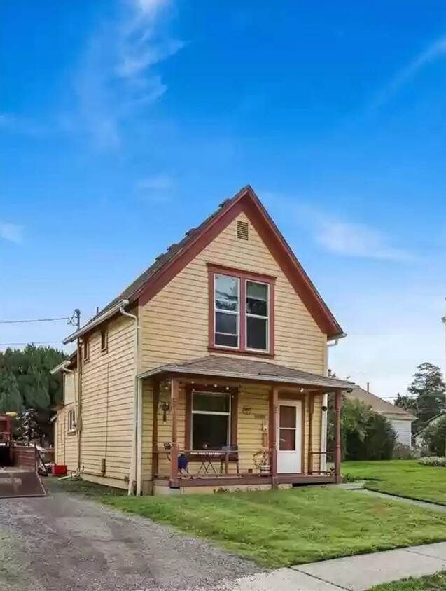 Foto principal - Charming 3 bed 1 bath Home in Bellingham!