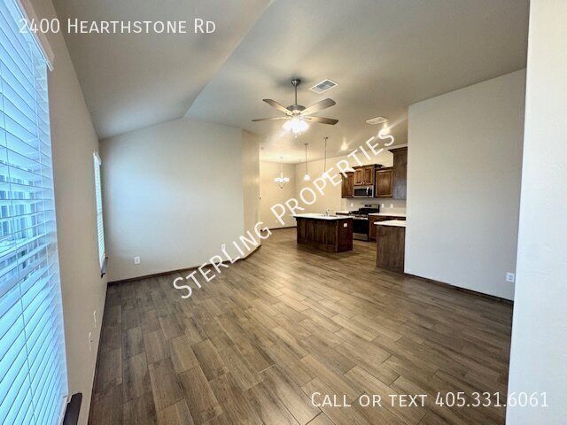Building Photo - 2400 Hearthstone Rd