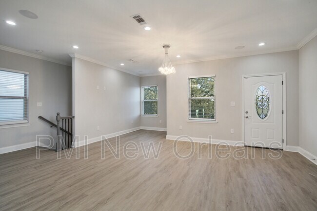 Building Photo - 2230 Bienville St