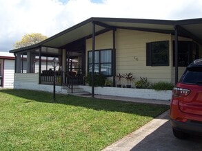 Building Photo - 630 Sun Ray Ct