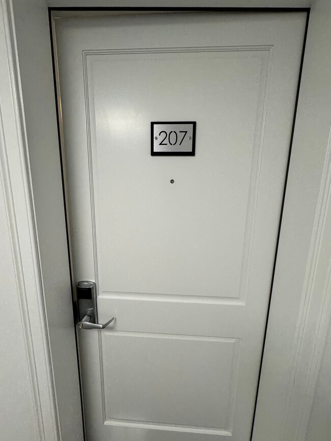 207 front door - G Square