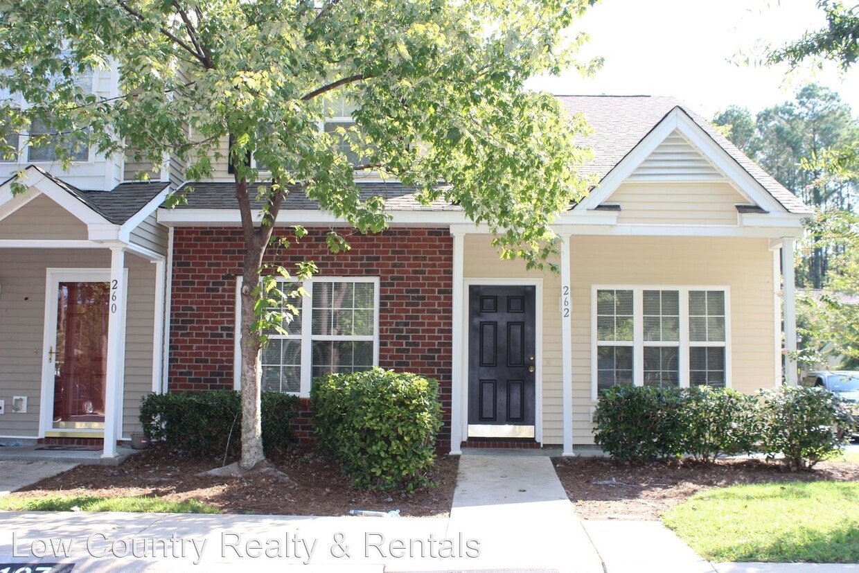 Primary Photo - 3 br, 2.5 bath House - 262 Townes