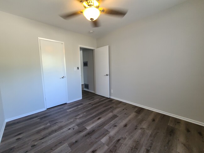 Building Photo - 1006 N Sierra Bonita Ave