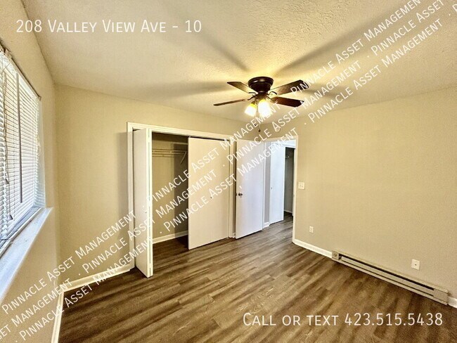 Foto del edificio - 208 Valley View Ave