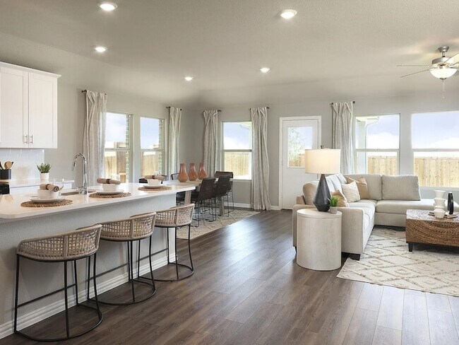 Foto del edificio - 5802 Marvel Dr