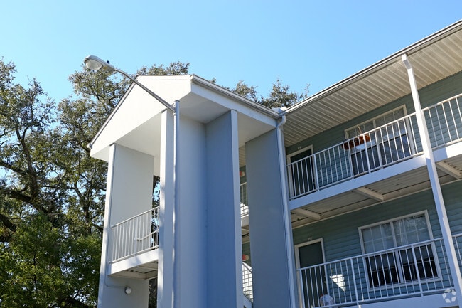 Building Photo - Whitehall Apartments