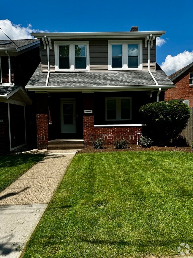 Building Photo - 6361 Waldron St