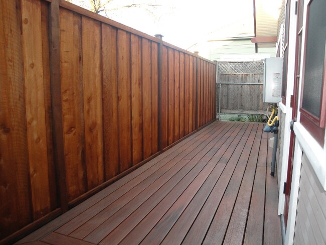 Foto del edificio - 346 Carrillo St