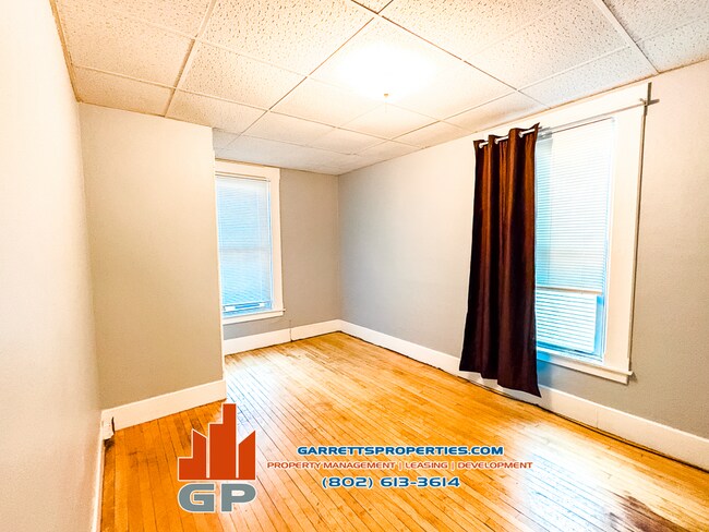 Foto del edificio - 386 N Main St