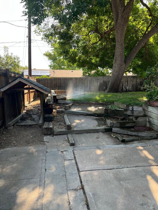 Building Photo - 10638 Varese Ln