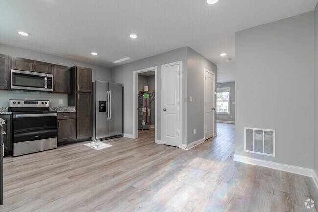 2 habitaciones, 1,5 baños, 1.216 pies cuadrados, cocina - Routt Lake Townhomes