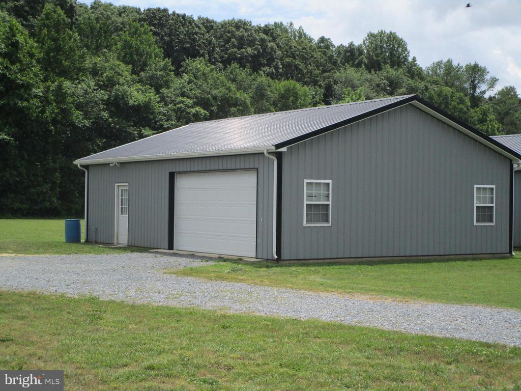 Primary Photo - 1547 Canterbury Rd