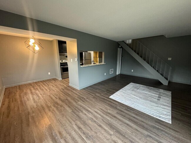 Building Photo - 4414 London Ct