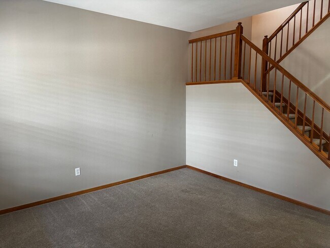 Building Photo - For Rent in Excellent Neighborhood! 80130