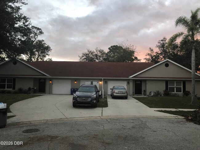 Building Photo - 5007 Sail Ct