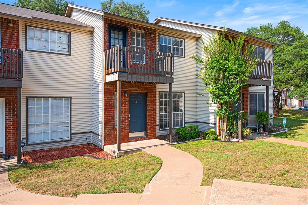 Foto principal - 1807 River Crossing Cir