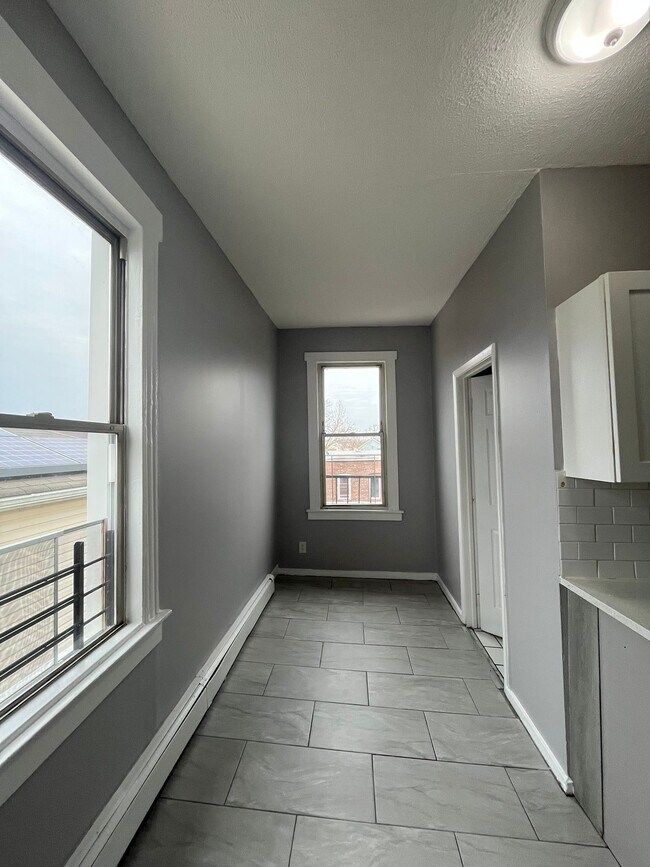 Foto del edificio - 97 Stevens Ave