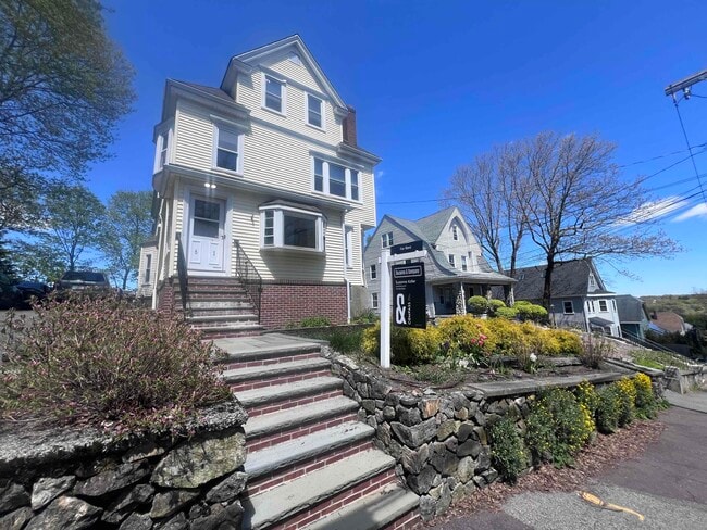 Building Photo - 61 Wollaston Ave