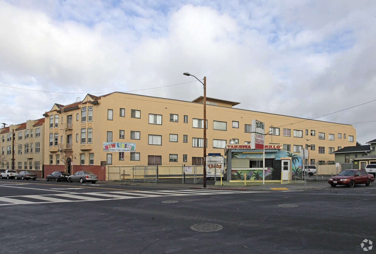 Foto principal - Kensington Manor Apartments