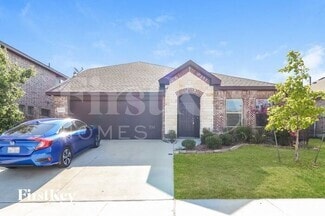 Building Photo - 11913 Rustling Oaks Dr