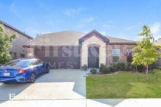 Building Photo - 11913 Rustling Oaks Dr