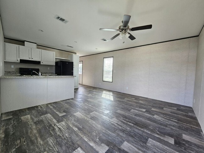 Foto del edificio - 1030 Myakka Dr