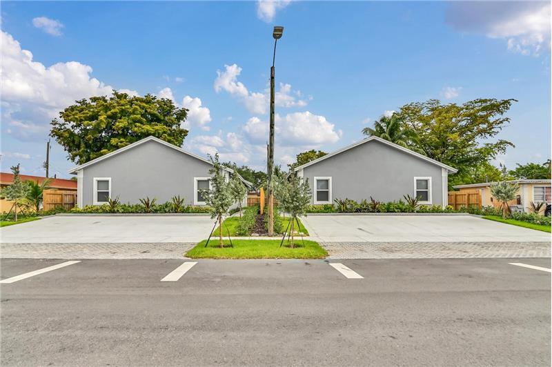Primary Photo - 2341 NW 4th St