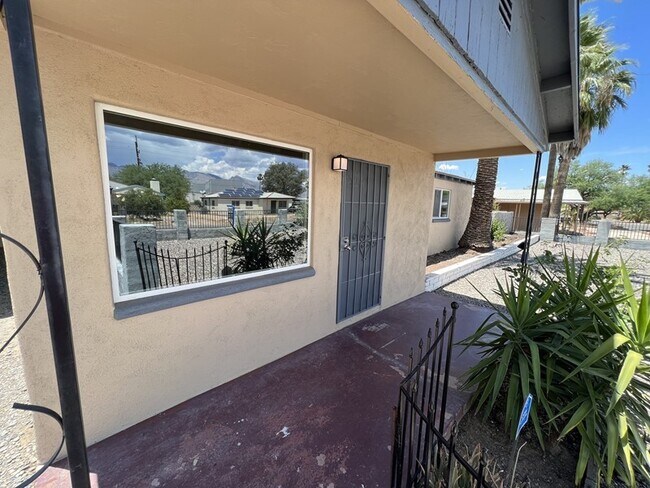 Building Photo - Move-In Ready Rental!