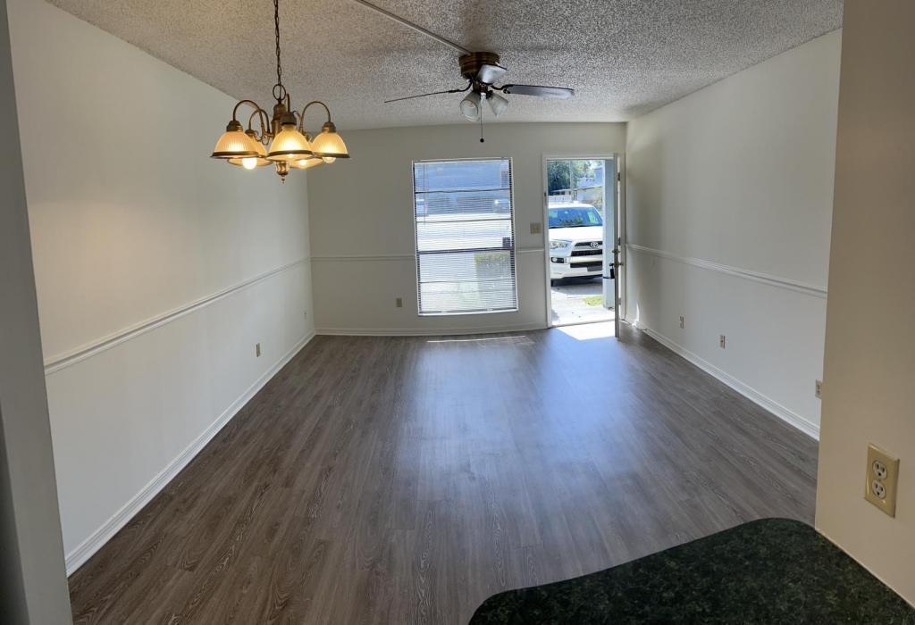 Building Photo - 6405 Cooper Lane