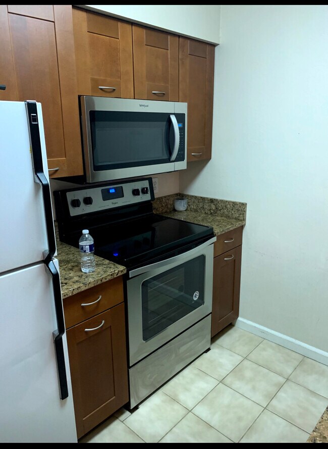 Building Photo - 3309 Wyndham Cir