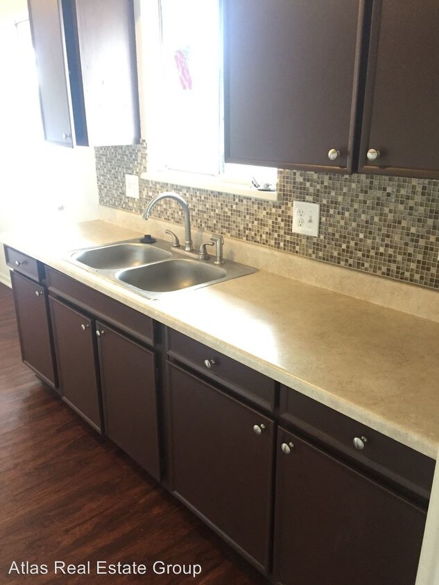 Foto principal - 5565 S Delaware St